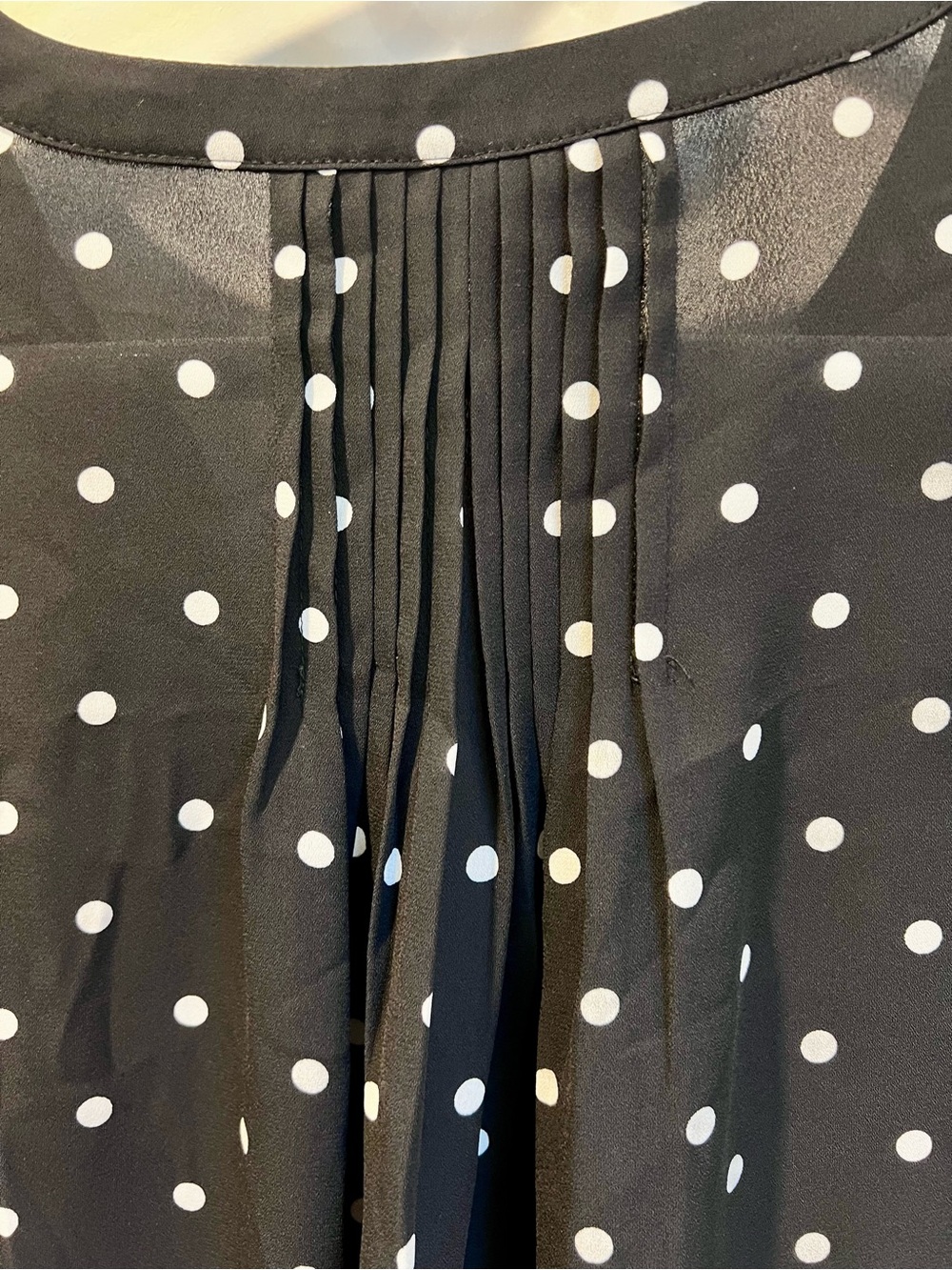 NWOT NYDJ Pintuck Polka Dot Blouse Black White XL Work Professional - Picture 7 of 10